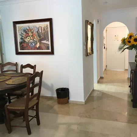 Benavista Apartment *